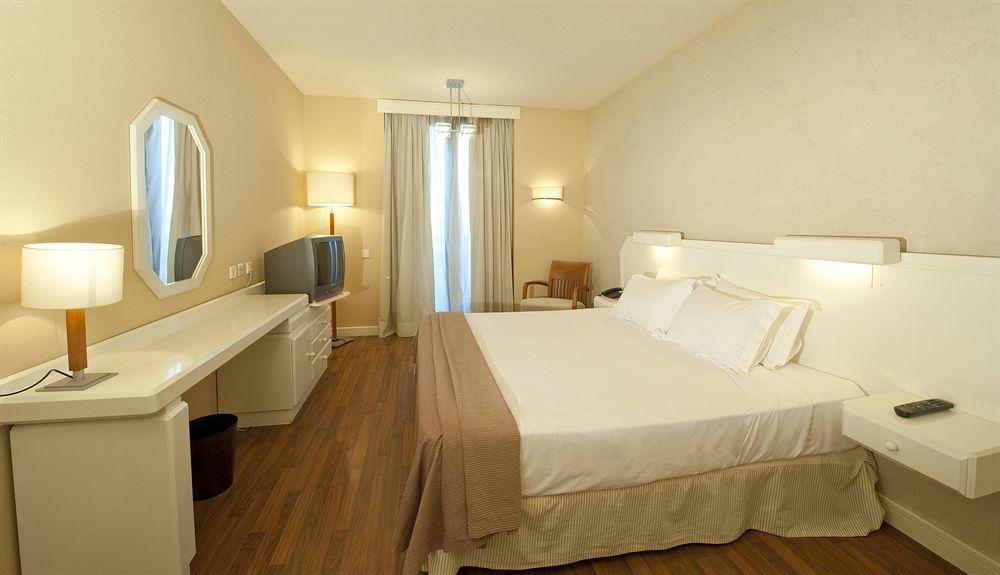 M.a. Congresos Hotel 4*