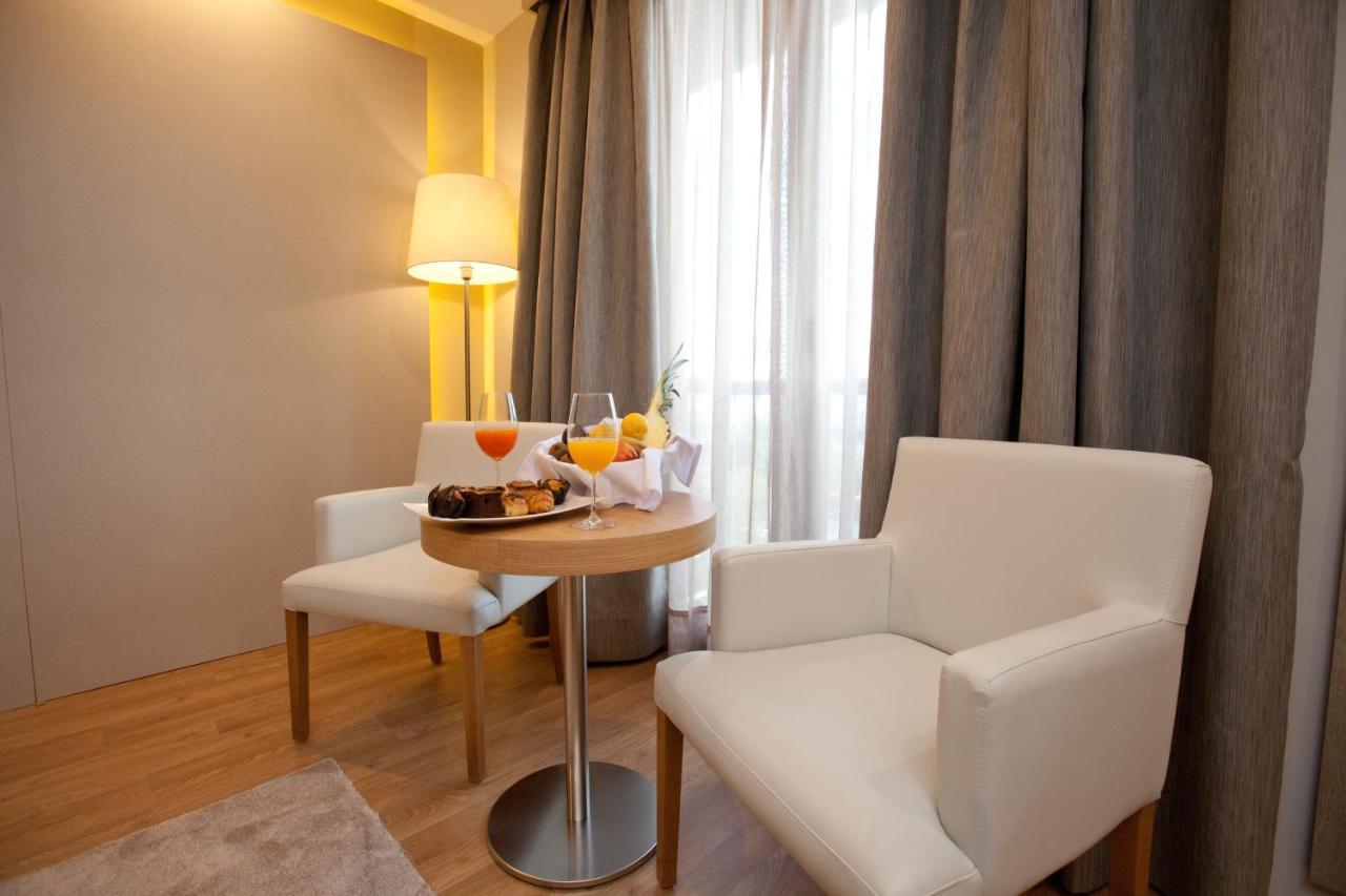 Hotel M.a. Congresos Sevilla