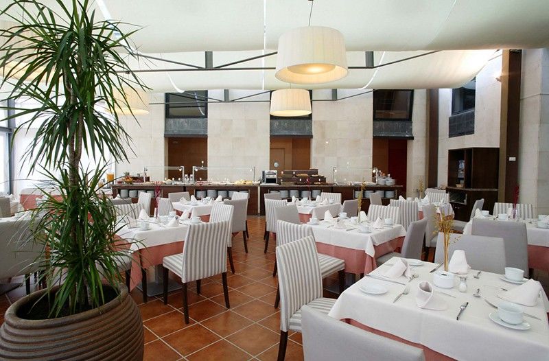 M.a. Congresos Hotel 4*